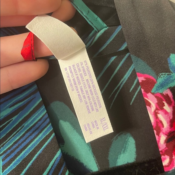 Stars Above Floral Robe - Picture 4 of 5